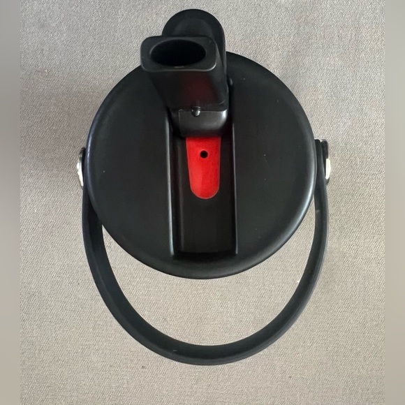 Hydro Flask Light Blue Straw Top 24oz Water Bottle - Picture 4 of 6